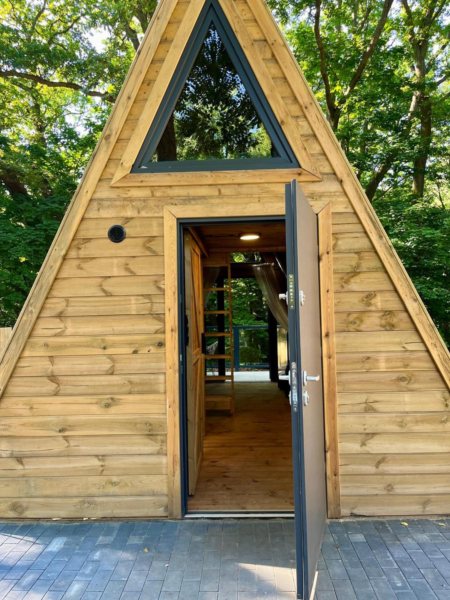 Metropolis Campglamping Campsite *